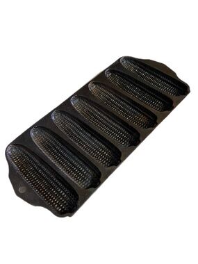 Vintage Griswold Cast Iron Corn Bread Loaf Baking Pan Crispy Corn Stick Sz 13X6”